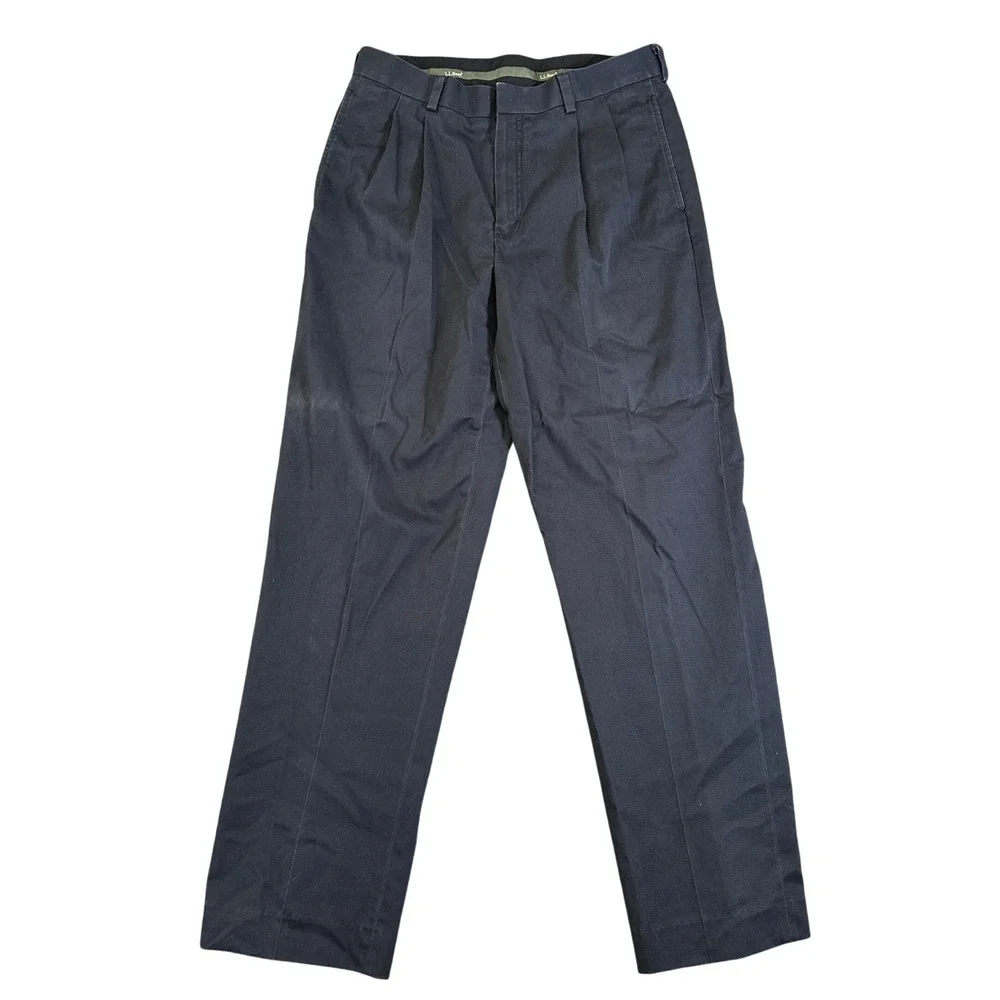 LL Bean Classic Fit Pleated Chino Pants Mens 32x31 Navy Blue Cotton 262552